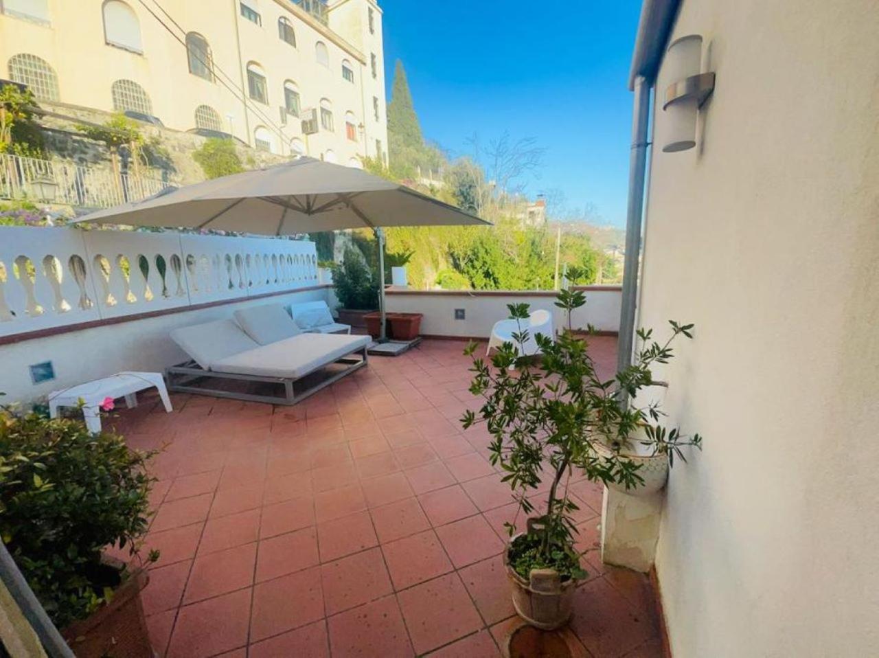 Ti Racconto Il Mare Apartman Salerno Kültér fotó